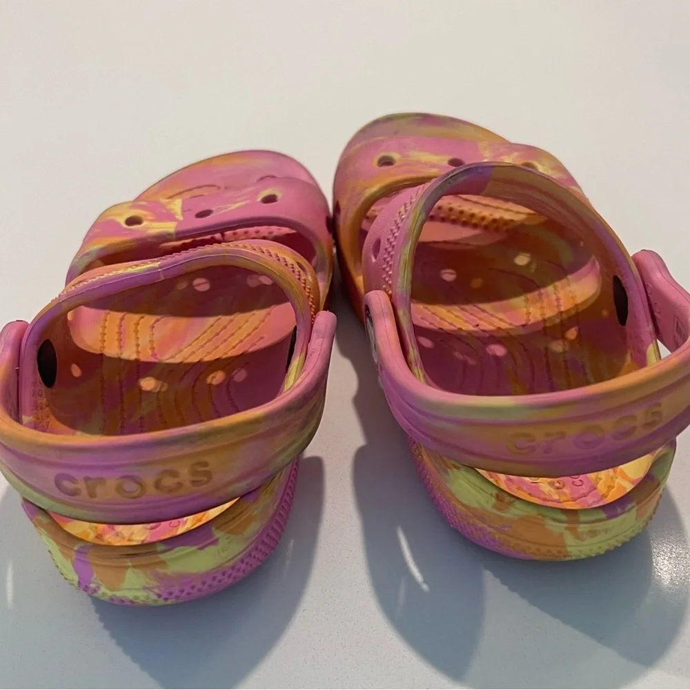 Crocs Classic Marbled Sandal Kids C10‎ Taffy Pink Yellow Sandals